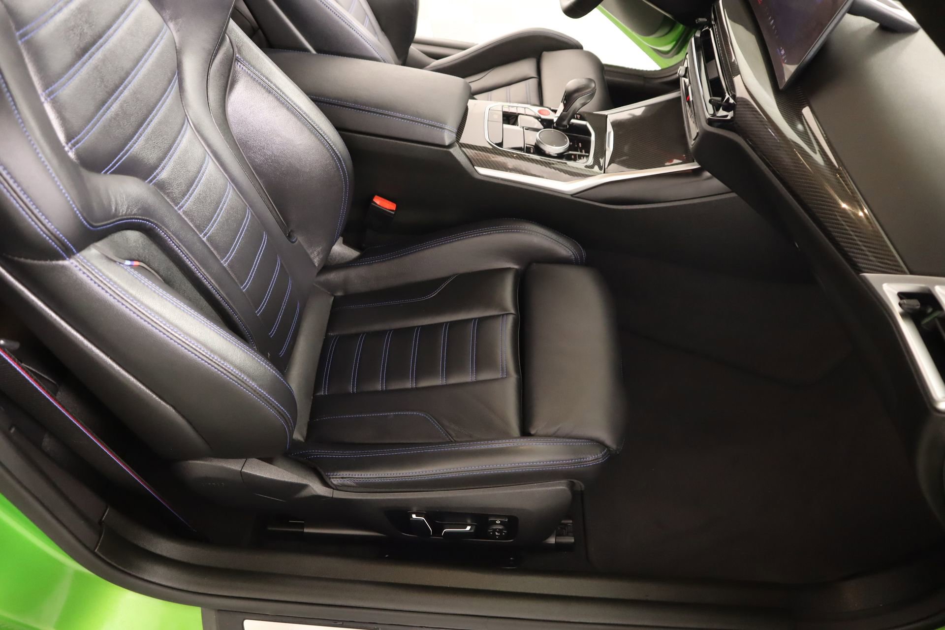 Used 2025 BMW M2 w/ Lighting Package image 14