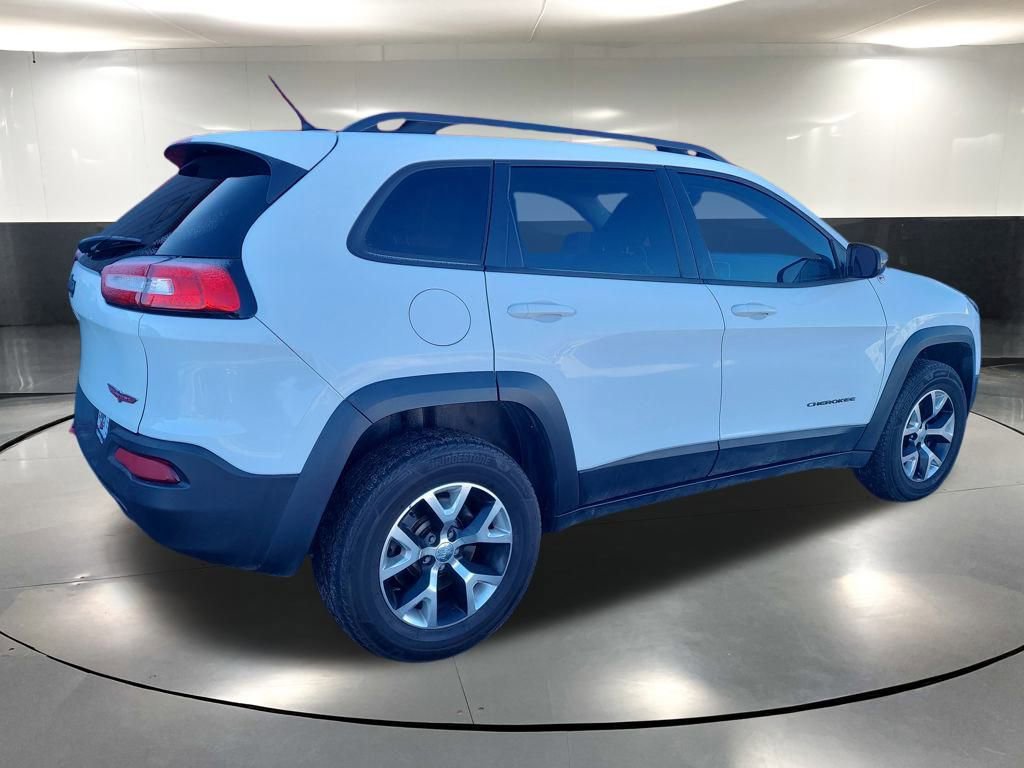 Used 2015 Jeep Cherokee Trailhawk image 5