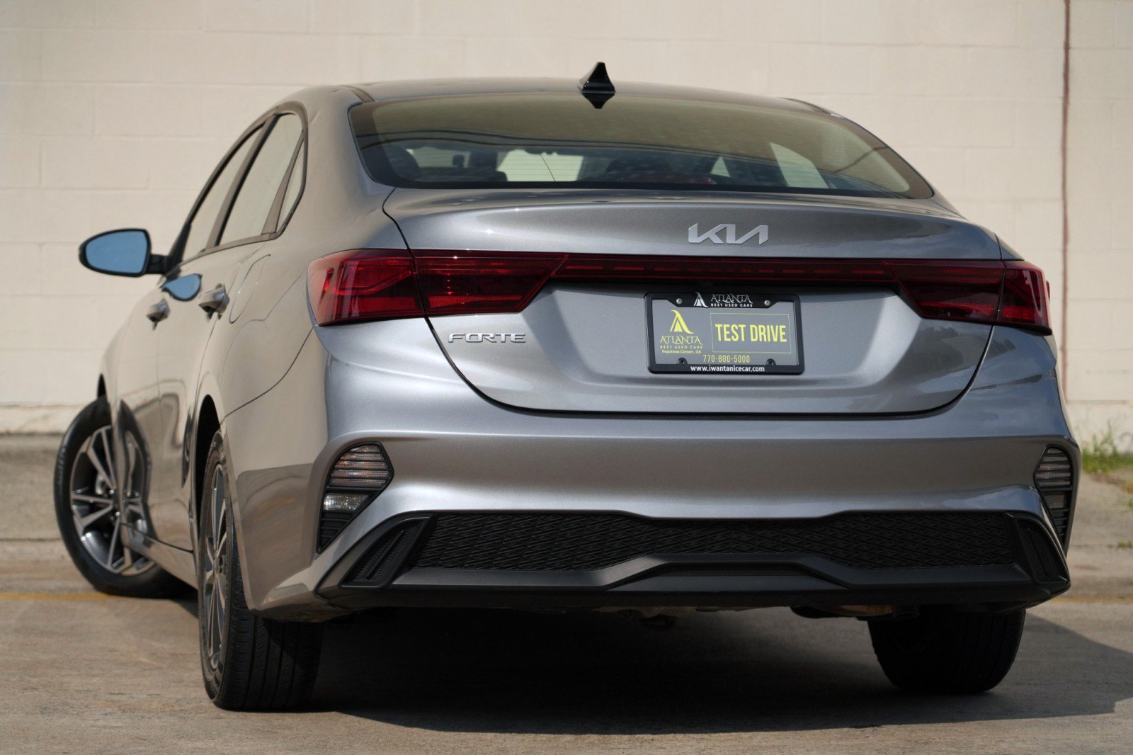 Used 2023 Kia Forte LXS w/ LXS Technology Package FWD image 5
