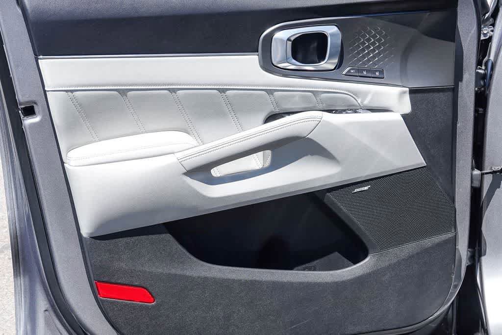 Certified 2023 Kia Sorento SX Prestige AWD/4WD image 19