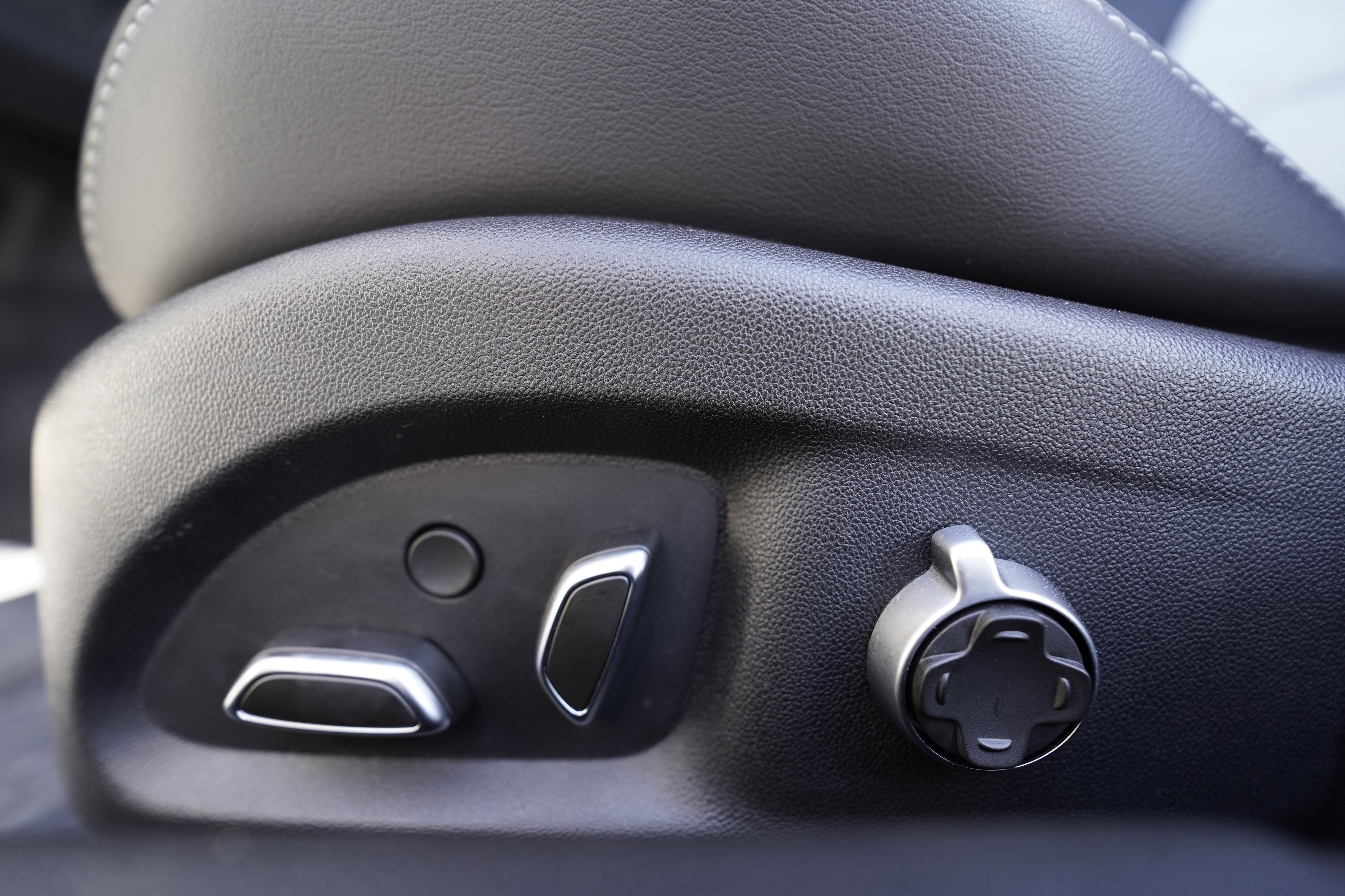 Used 2024 Cadillac CT5 V Blackwing w/ Parking Package image 12