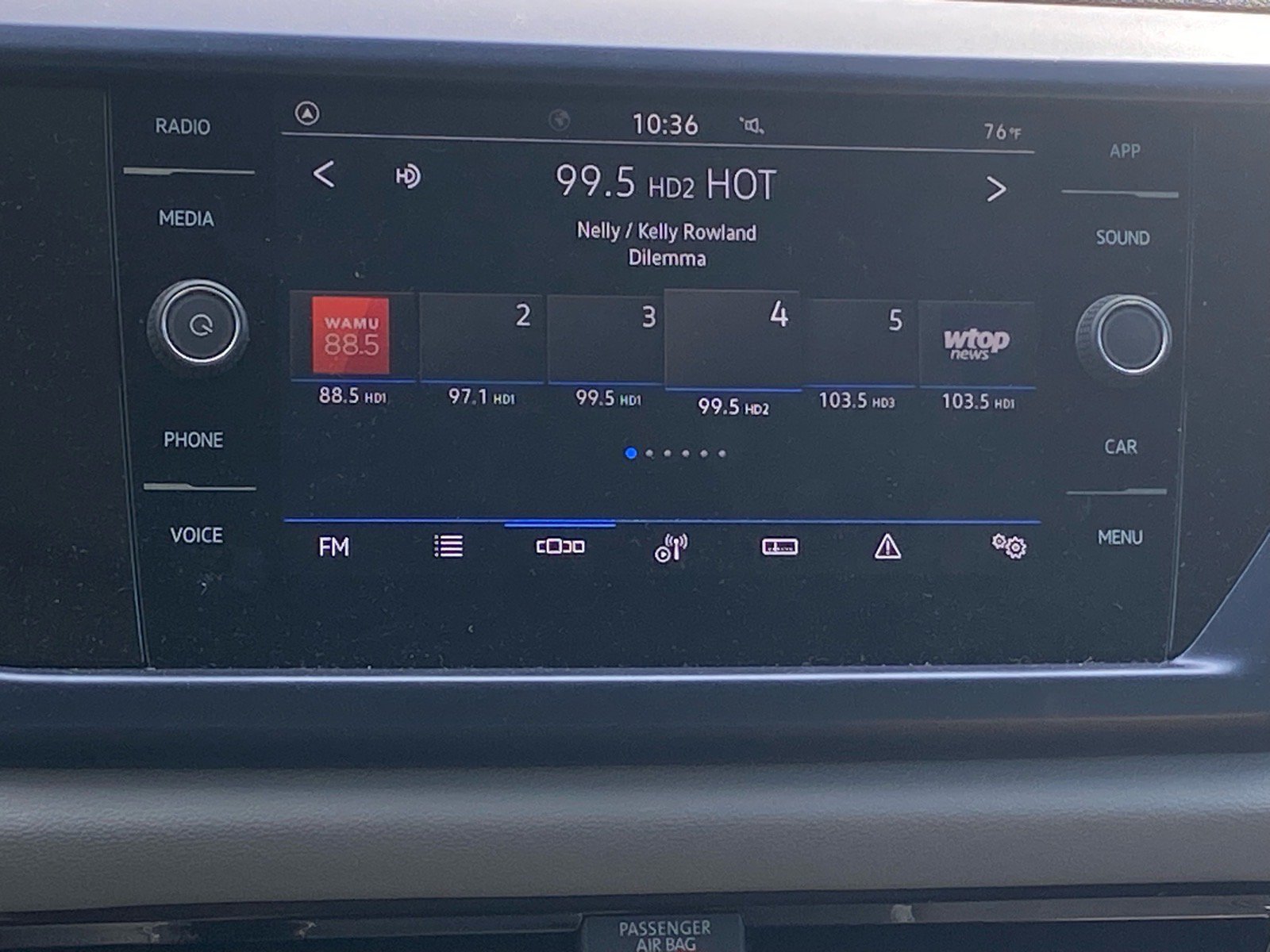 Certified 2023 Volkswagen Taos SE w/ Panoramic Sunroof Package FWD image 8