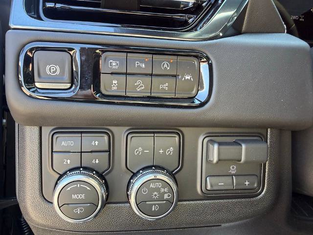 New 2026 GMC Yukon AT4 Ultimate image 15