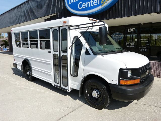 Used 2007 Chevrolet Express 3500 w/ School Bus Package RWD image 6