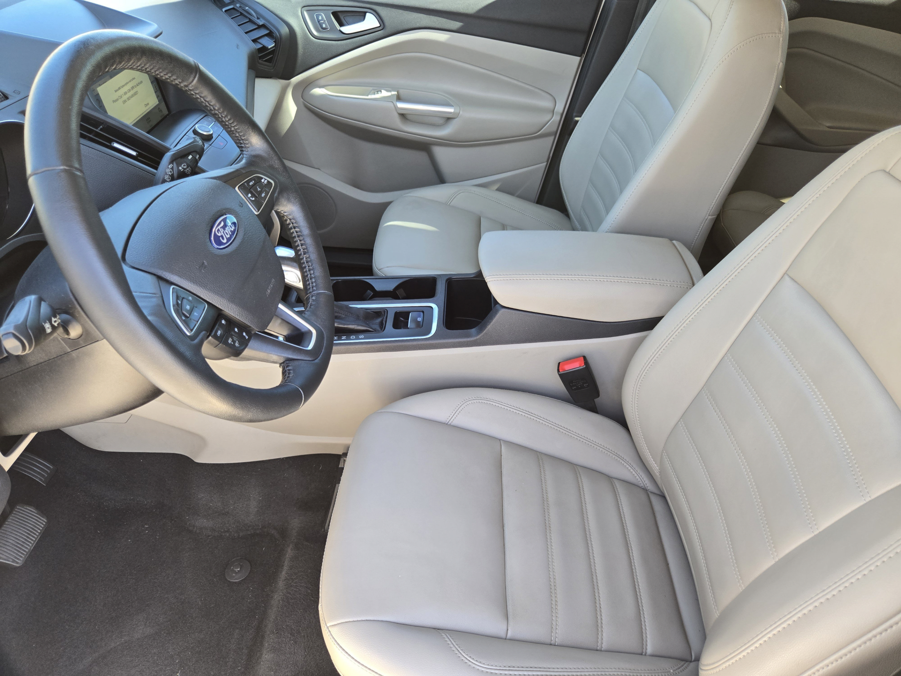 Used 2019 Ford Escape SEL FWD image 9