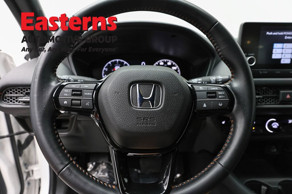 Used 2025 Honda HR-V Sport image 10
