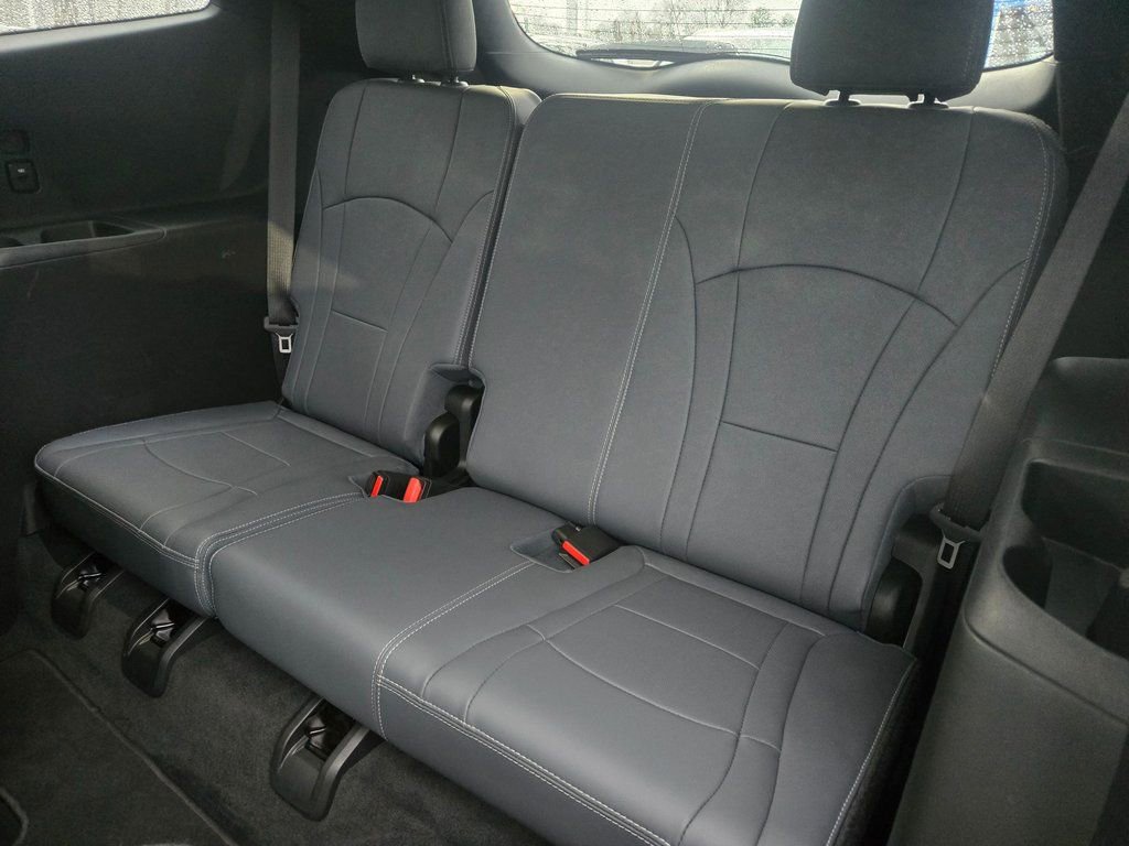 Used 2023 Buick Enclave Premium w/ Experience Buick Package image 9