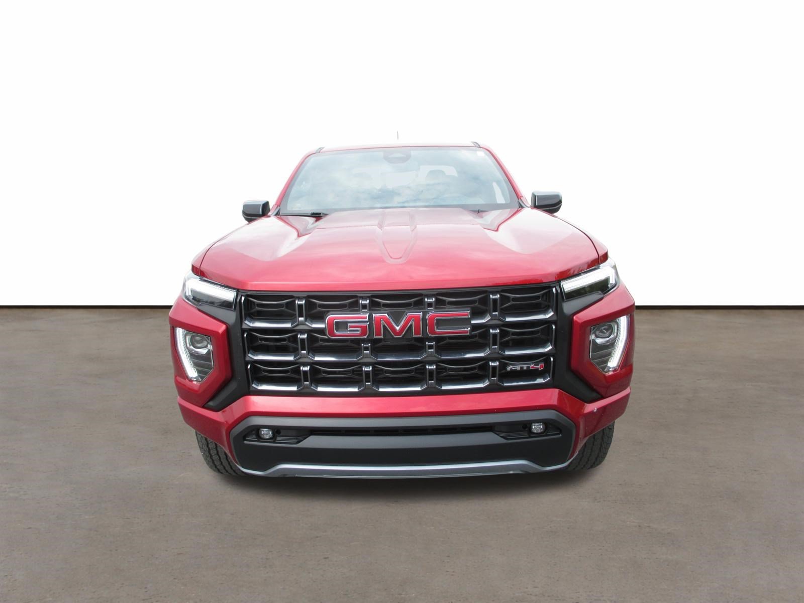 Used 2023 GMC Canyon AT4 w/ AT4 Premium Package AWD/4WD image 8