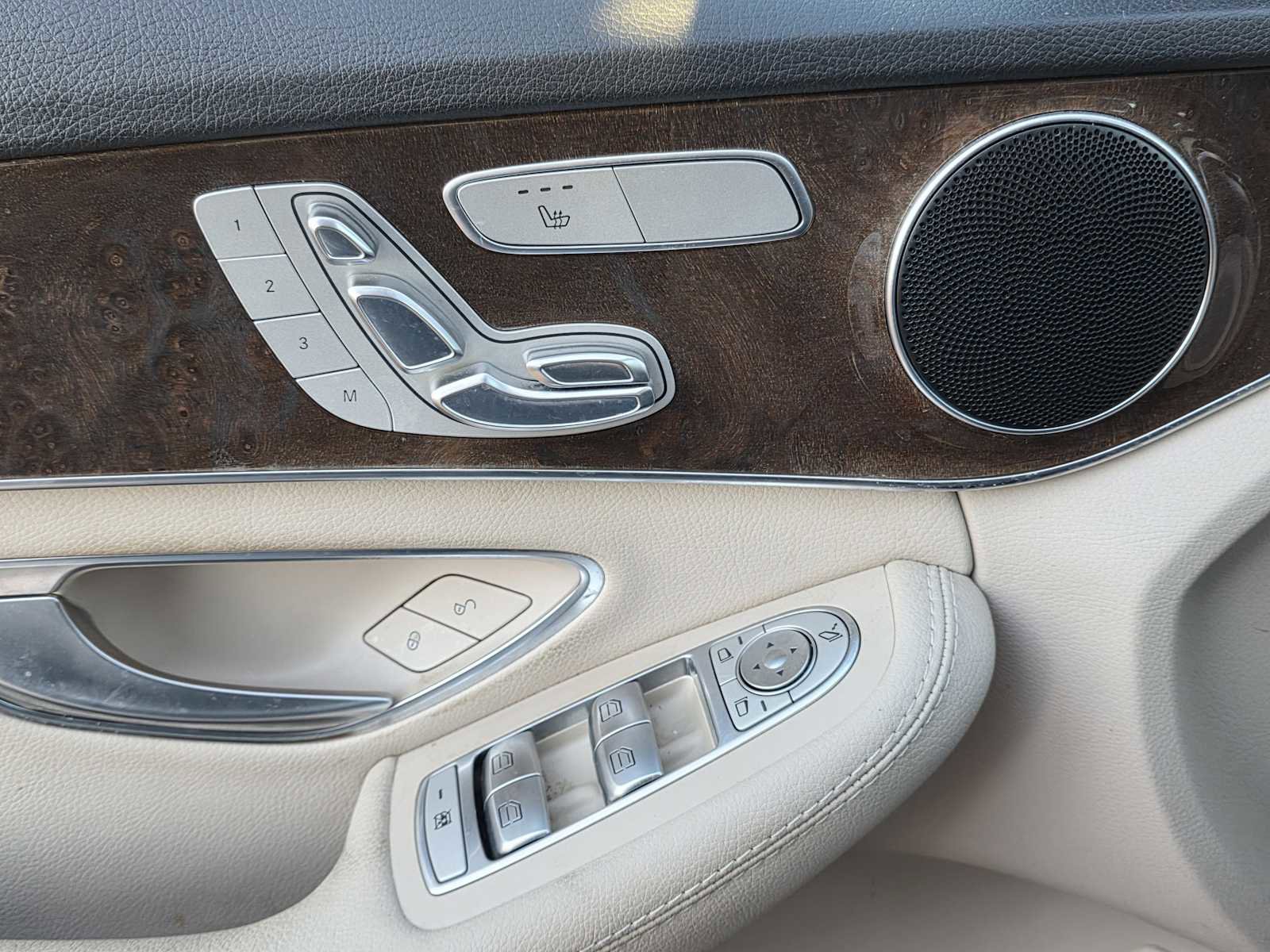 Used 2017 Mercedes-Benz C 300 Sedan image 8