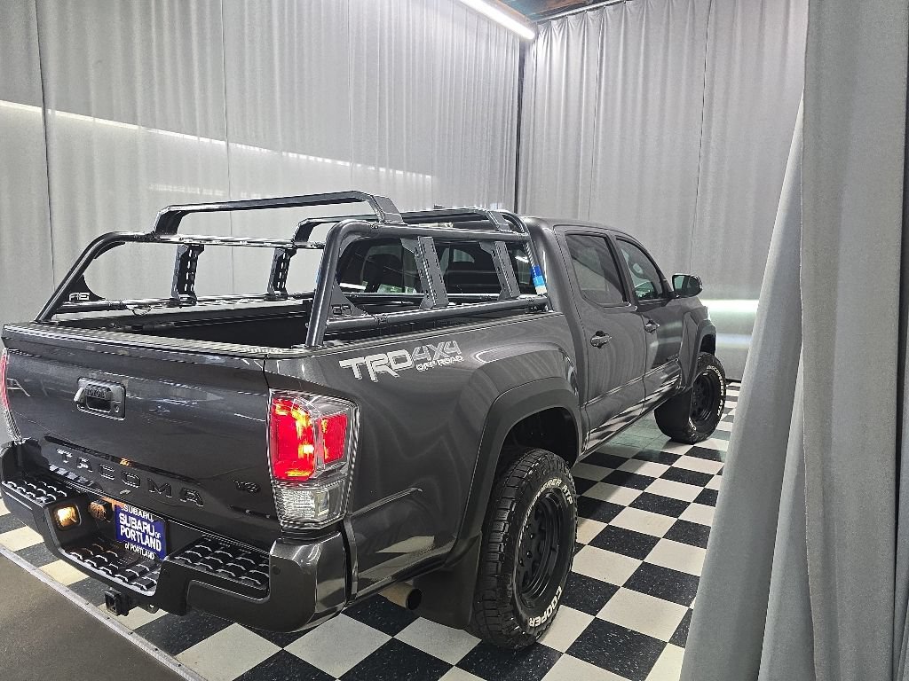 Used 2023 Toyota Tacoma TRD Off-Road w/ Technology Package AWD/4WD image 8