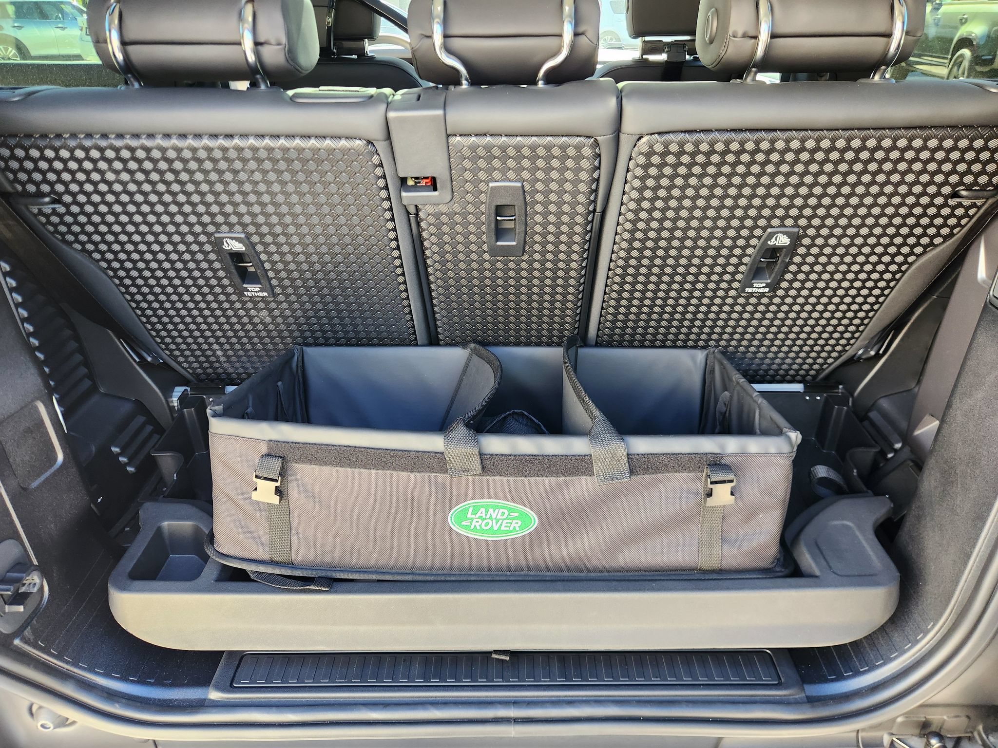 Used 2025 Land Rover Defender 90 S AWD/4WD image 12