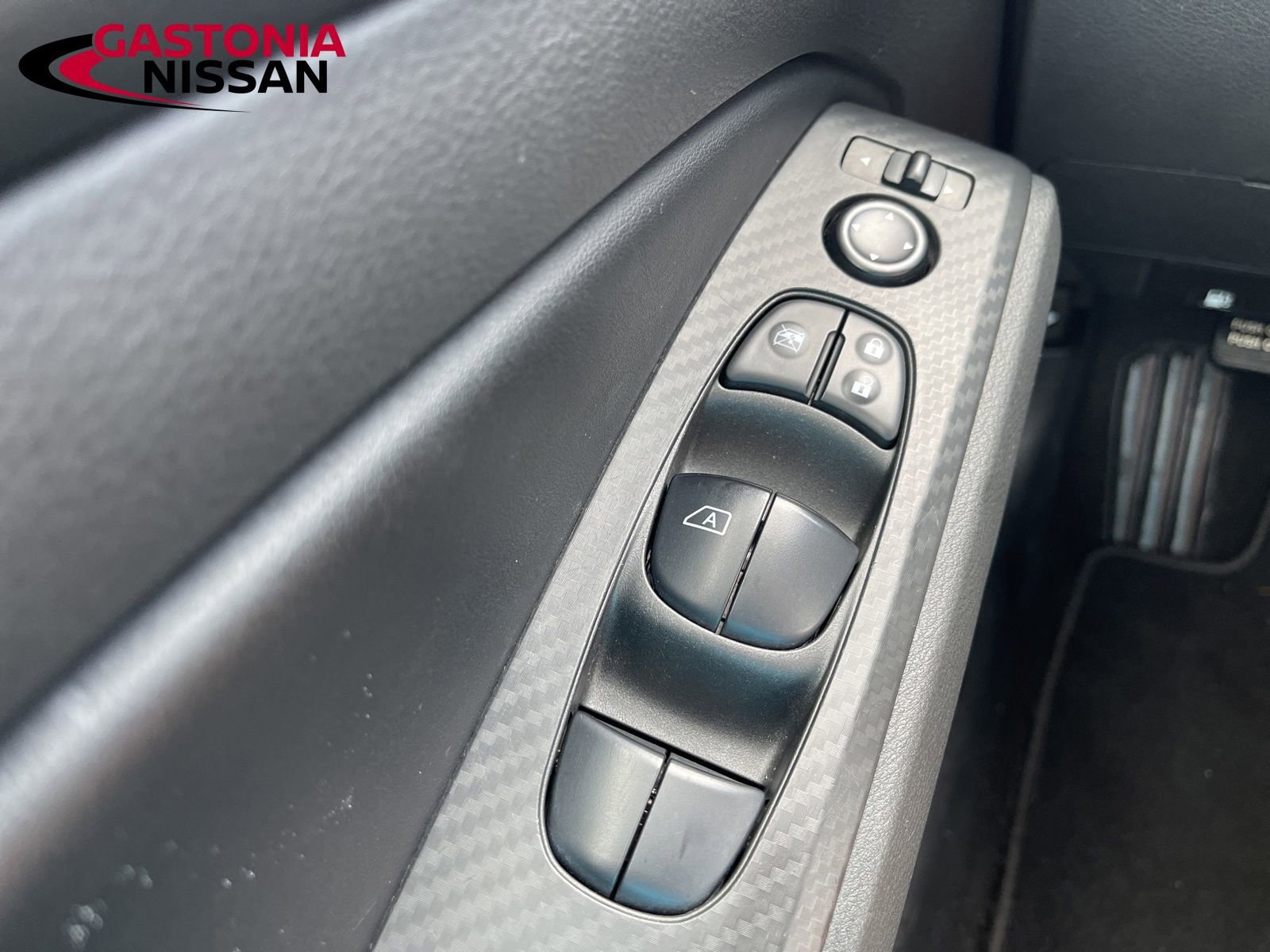 Used 2024 Nissan Altima 2.5 SV image 39