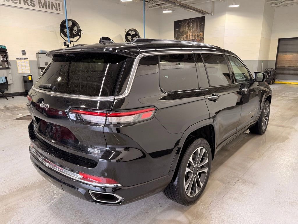 Used 2021 Jeep Grand Cherokee L Overland w/ Luxury Tech Group IV AWD/4WD image 6