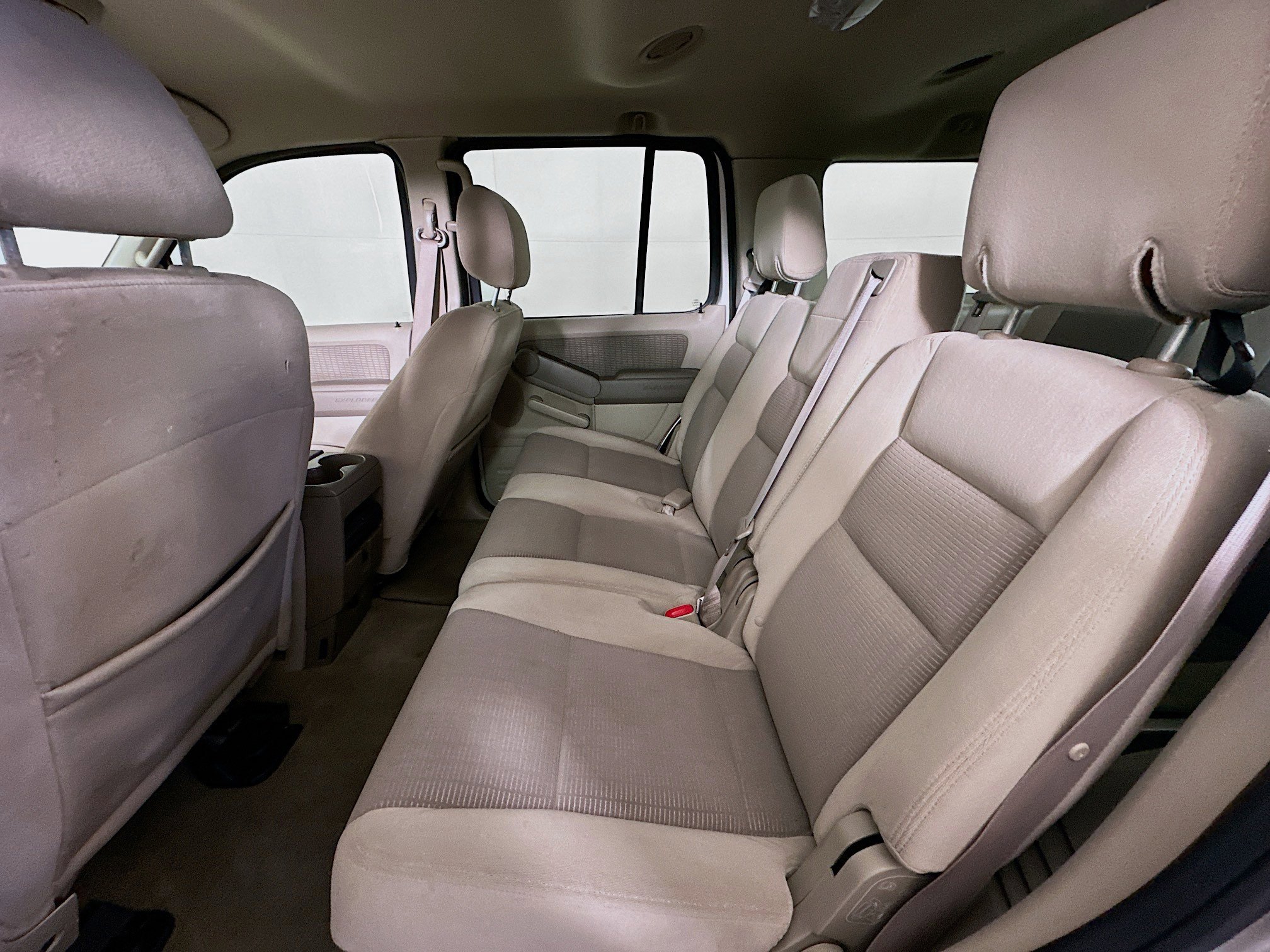 Used 2006 Ford Explorer XLT RWD image 25