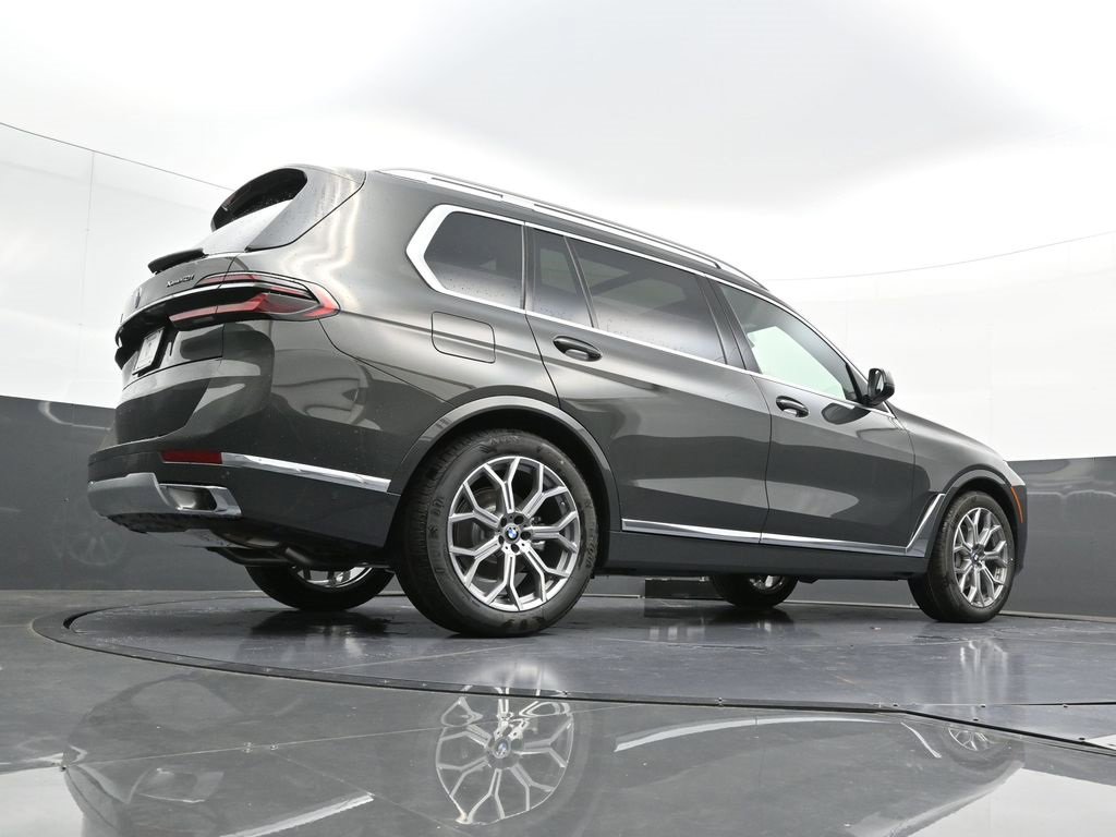 New 2026 BMW X7 xDrive40i image 30