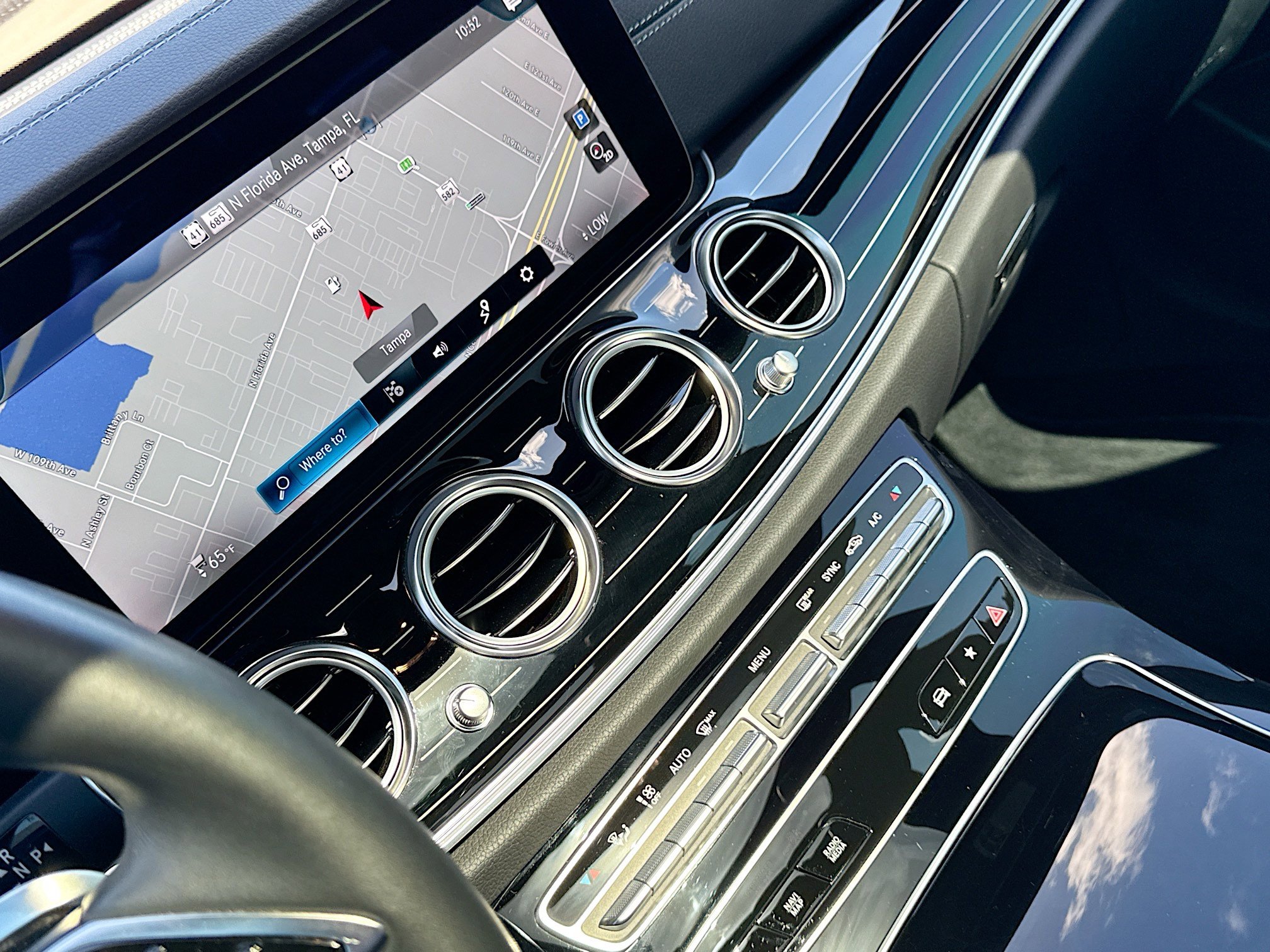 Used 2023 Mercedes-Benz E 450 4MATIC Sedan image 27