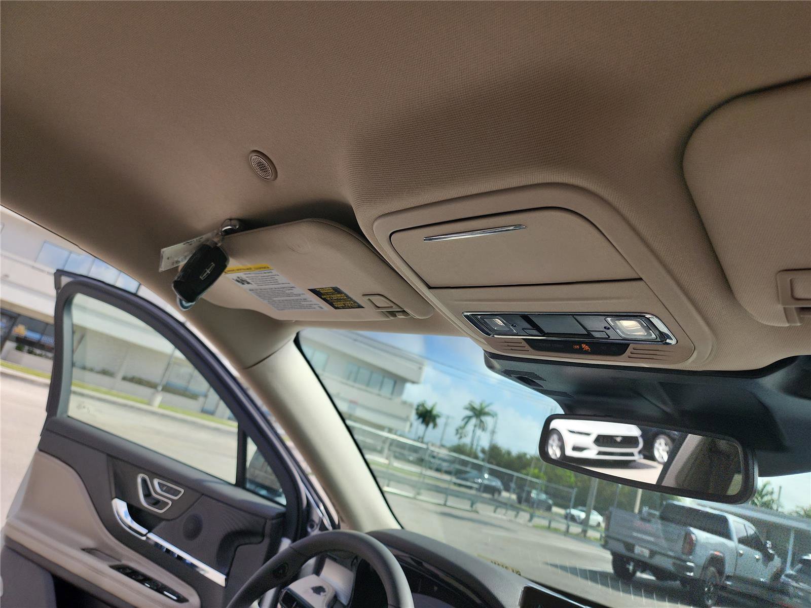 Used 2024 Lincoln Corsair FWD image 27