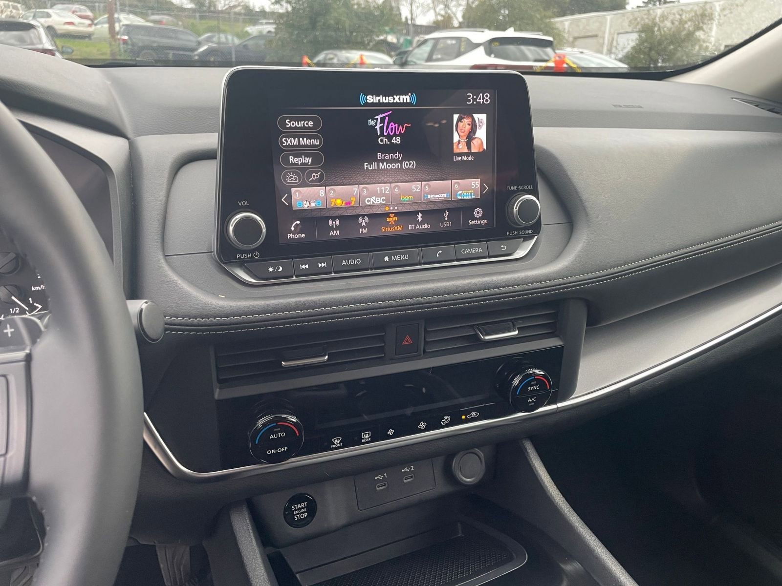 Used 2025 Nissan Rogue SV image 17