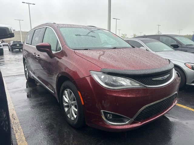 Used 2019 Chrysler Pacifica Touring-L FWD image 8