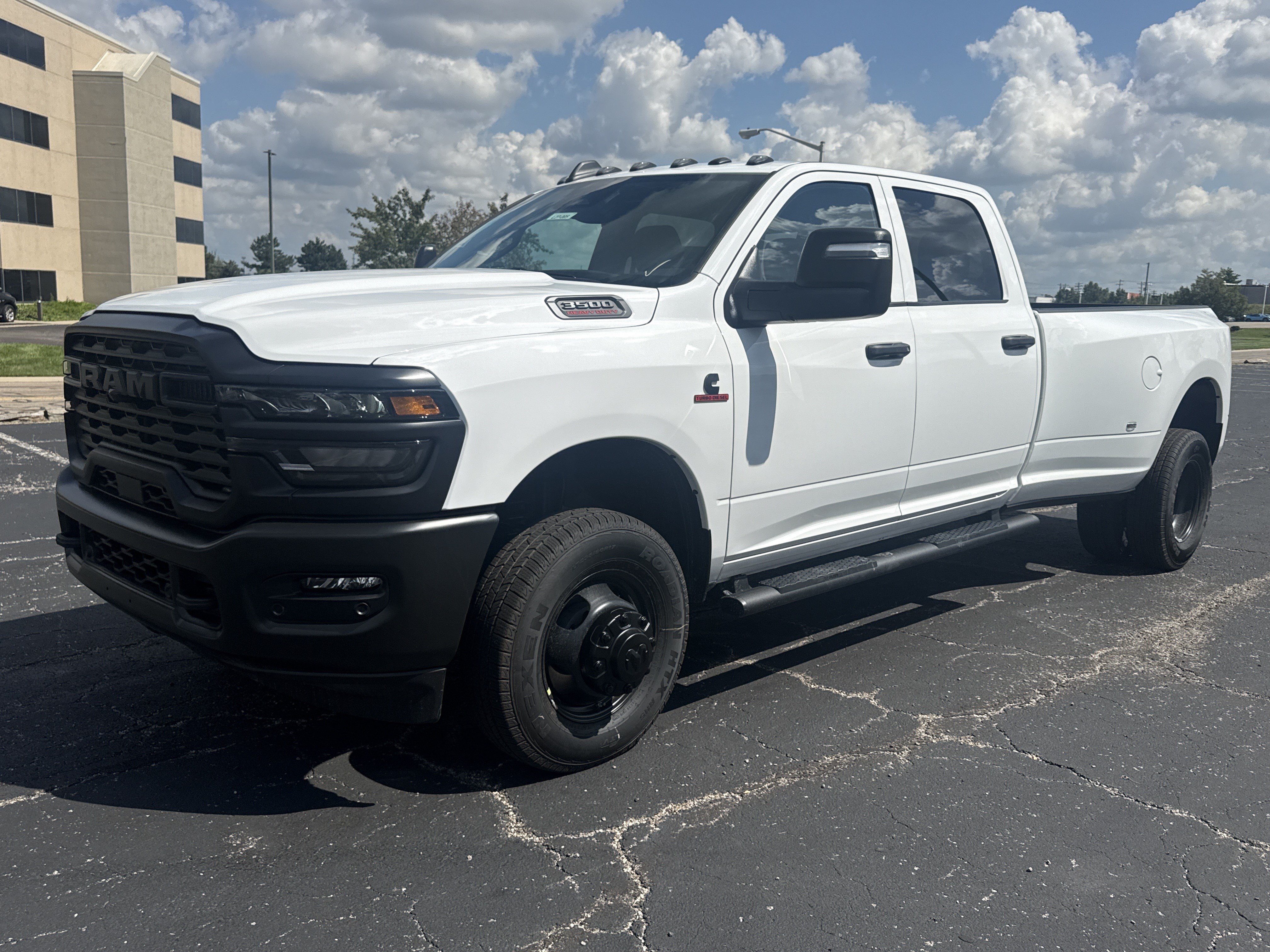 New 2027 RAM 3500 Tradesman AWD/4WD image 4