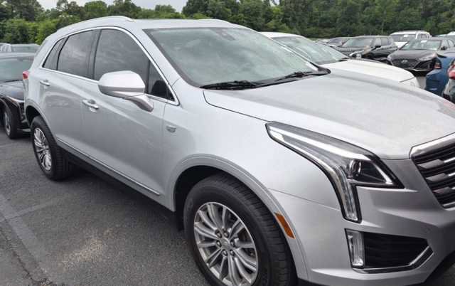 Used 2019 Cadillac XT5 Luxury AWD/4WD image 4