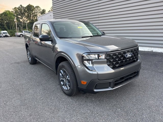 New 2025 Ford Maverick XLT
