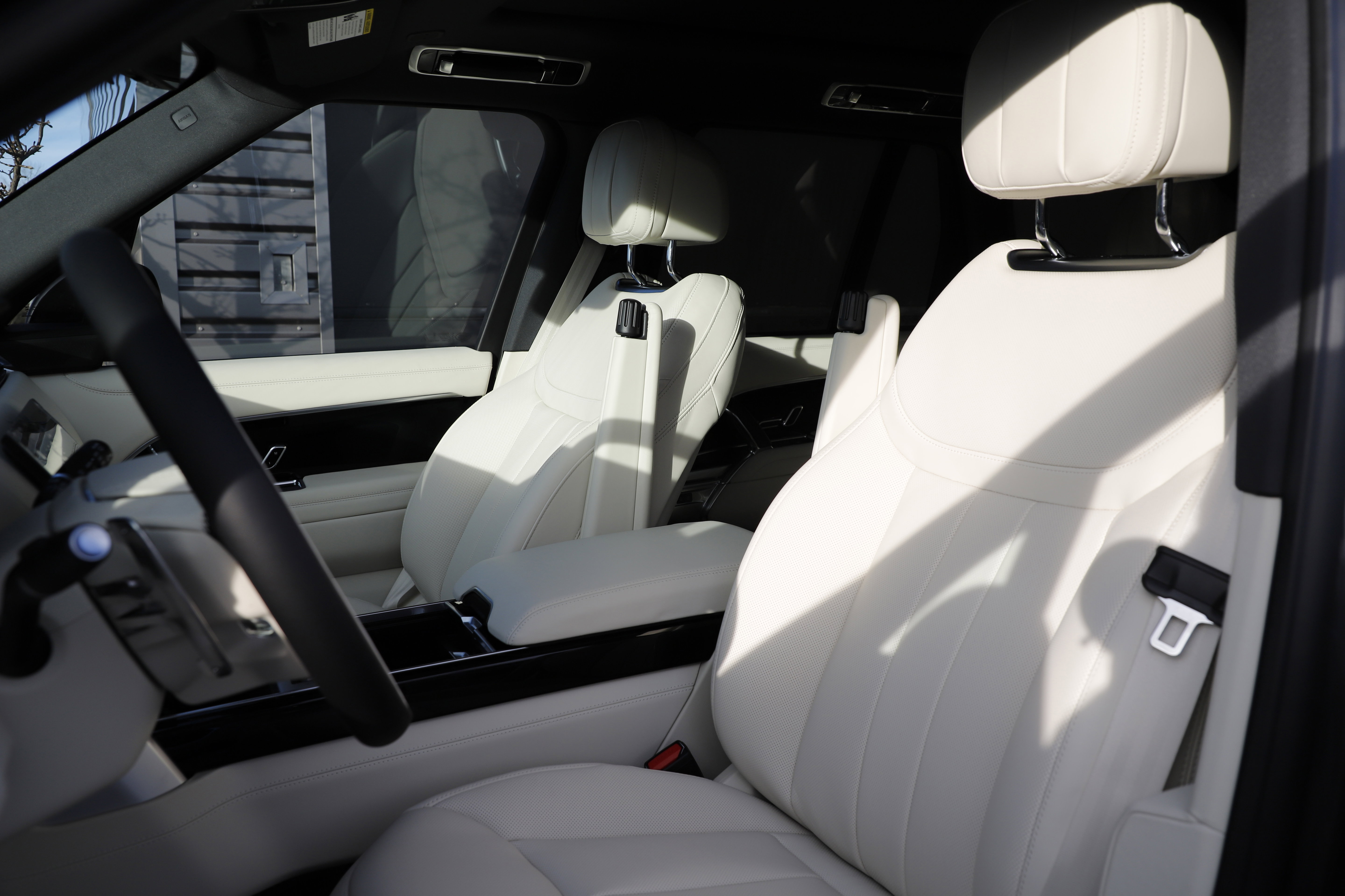 New 2026 Land Rover Range Rover SE AWD/4WD image 19