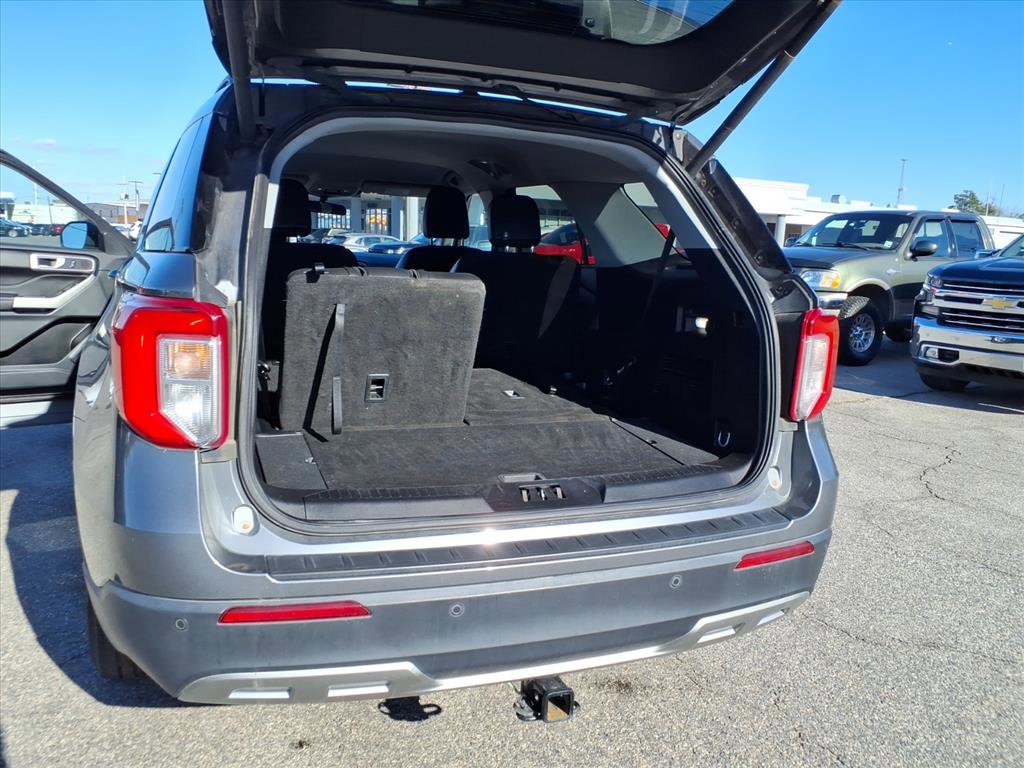 Used 2023 Ford Explorer XLT w/ Equipment Group 202A image 18