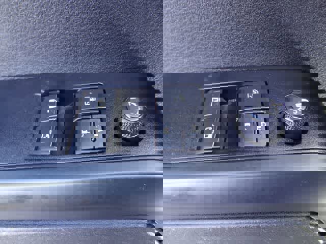 Used 2023 Toyota Tacoma SR image 10