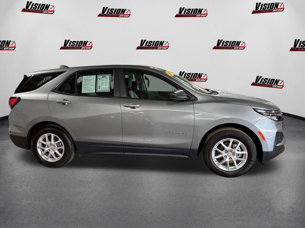 Used 2024 Chevrolet Equinox LS FWD image 4