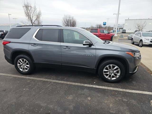 Used 2020 Chevrolet Traverse LT image 15