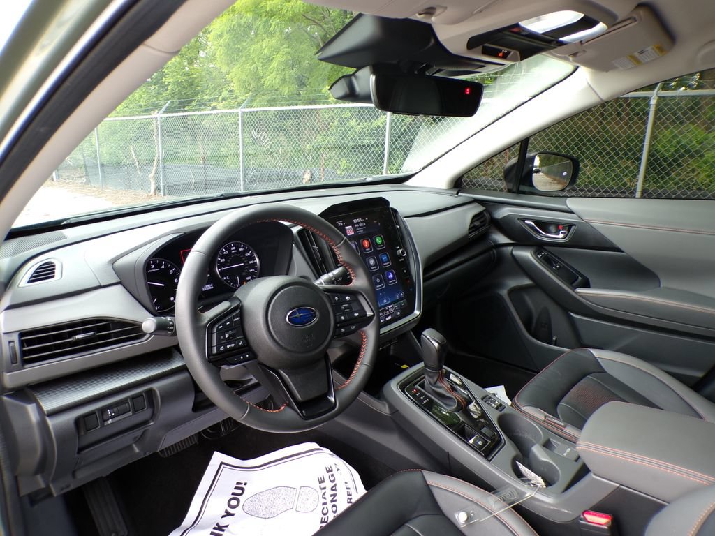 Used 2024 Subaru Crosstrek 2.5i Limited w/ Crosstrek Mirror Package AWD/4WD image 11