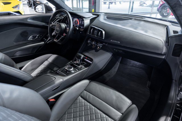 Used 2017 Audi R8 V10 plus image 27