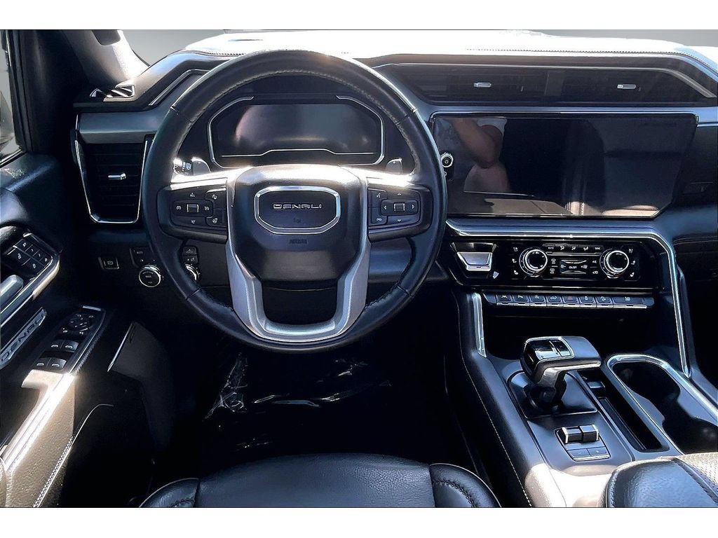 Used 2024 GMC Sierra 1500 Denali w/ Denali Reserve Package AWD/4WD image 9