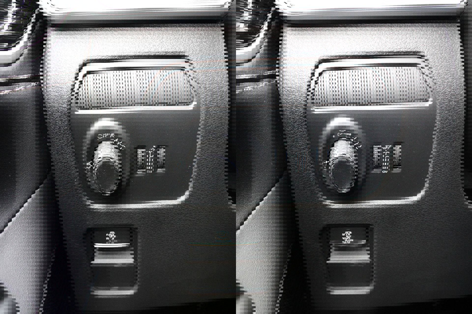 New 2026 Jeep Grand Wagoneer Limited w/ Premium Group II image 19