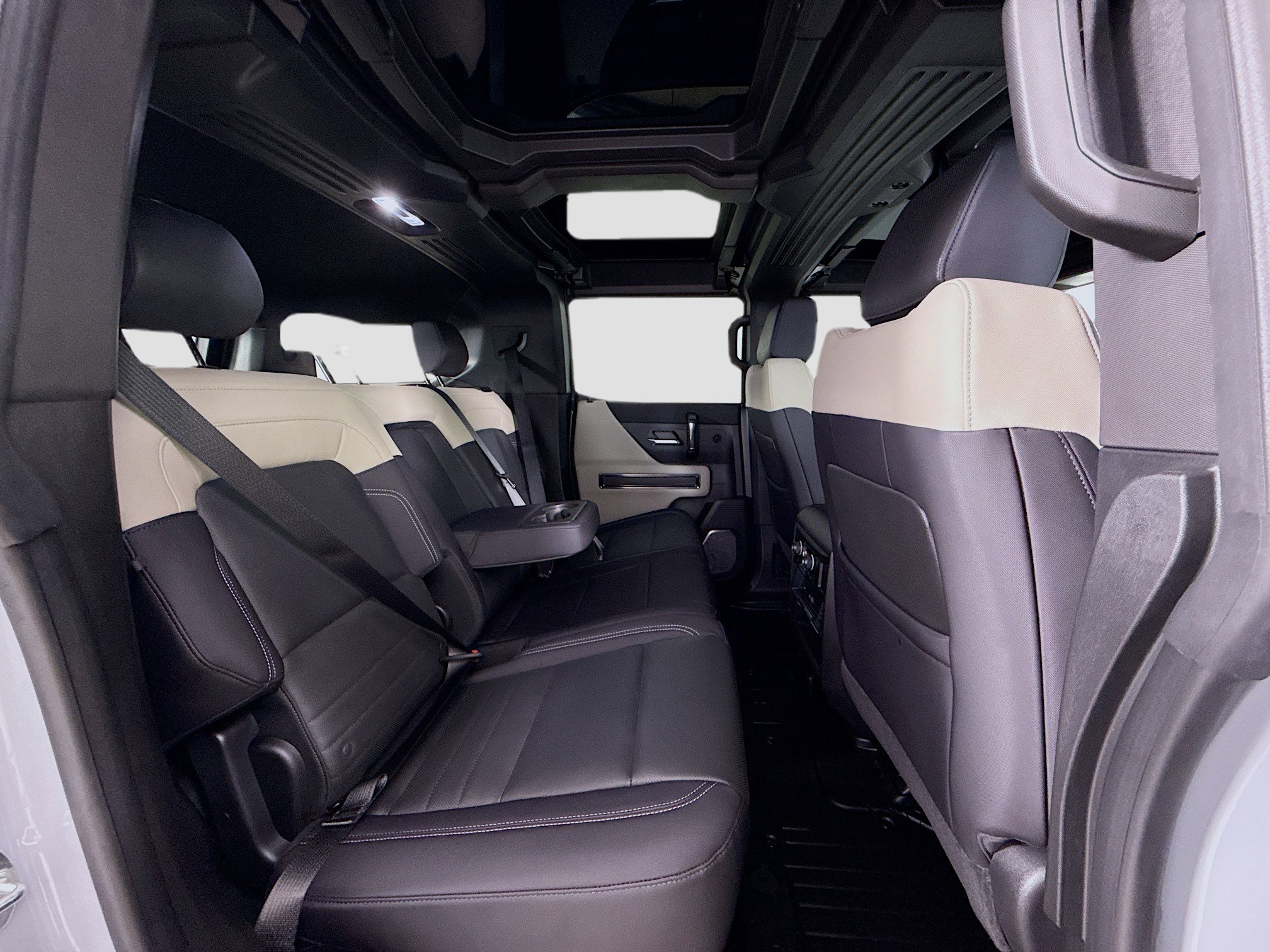 Used 2026 GMC Hummer EV SUV image 29