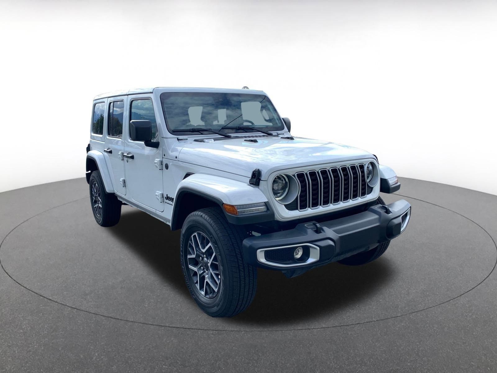 Used 2025 Jeep Wrangler Sahara image 1