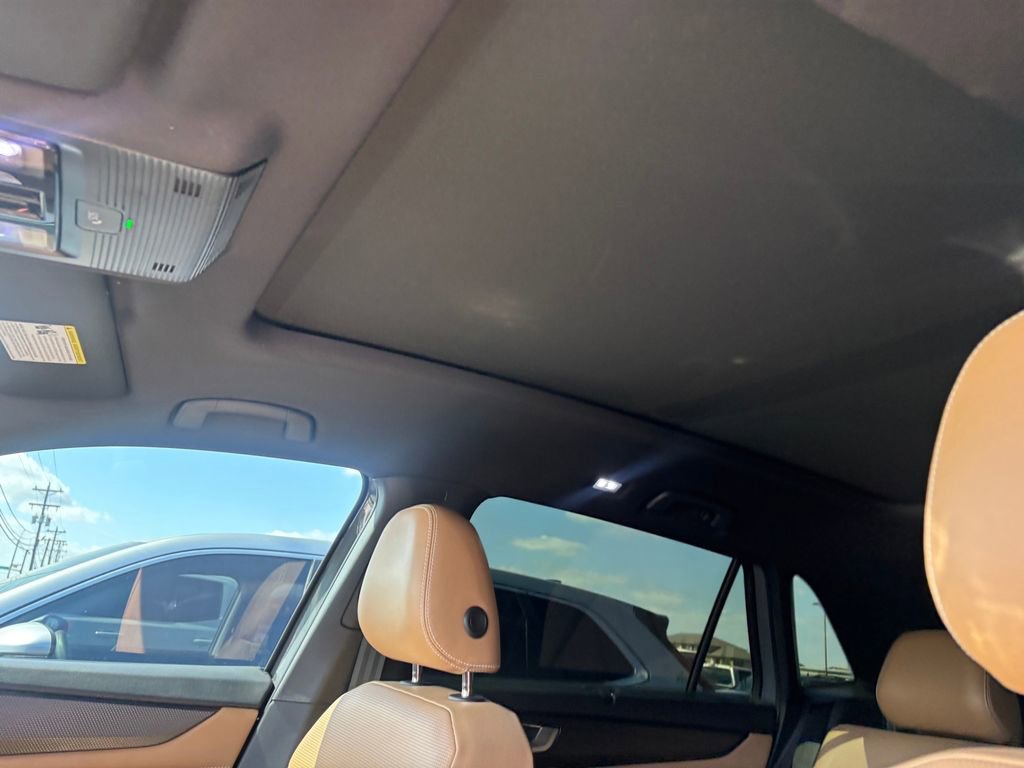 Used 2024 Volkswagen Atlas Cross Sport SEL R-Line image 14