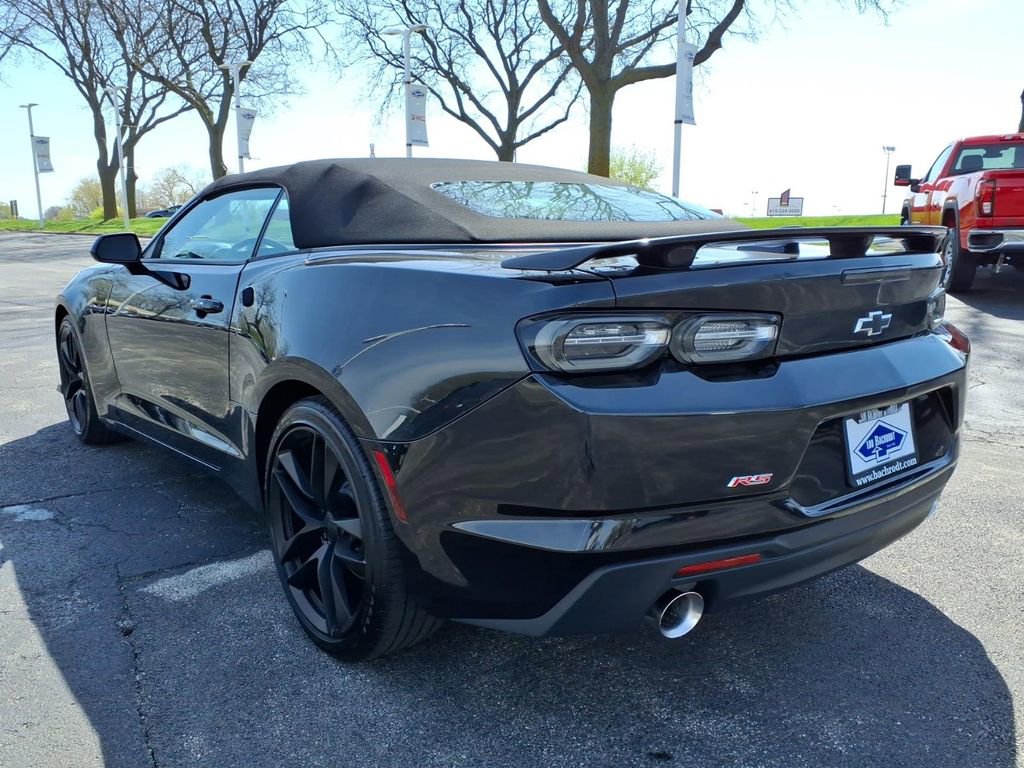 Used 2024 Chevrolet Camaro LT RWD image 5