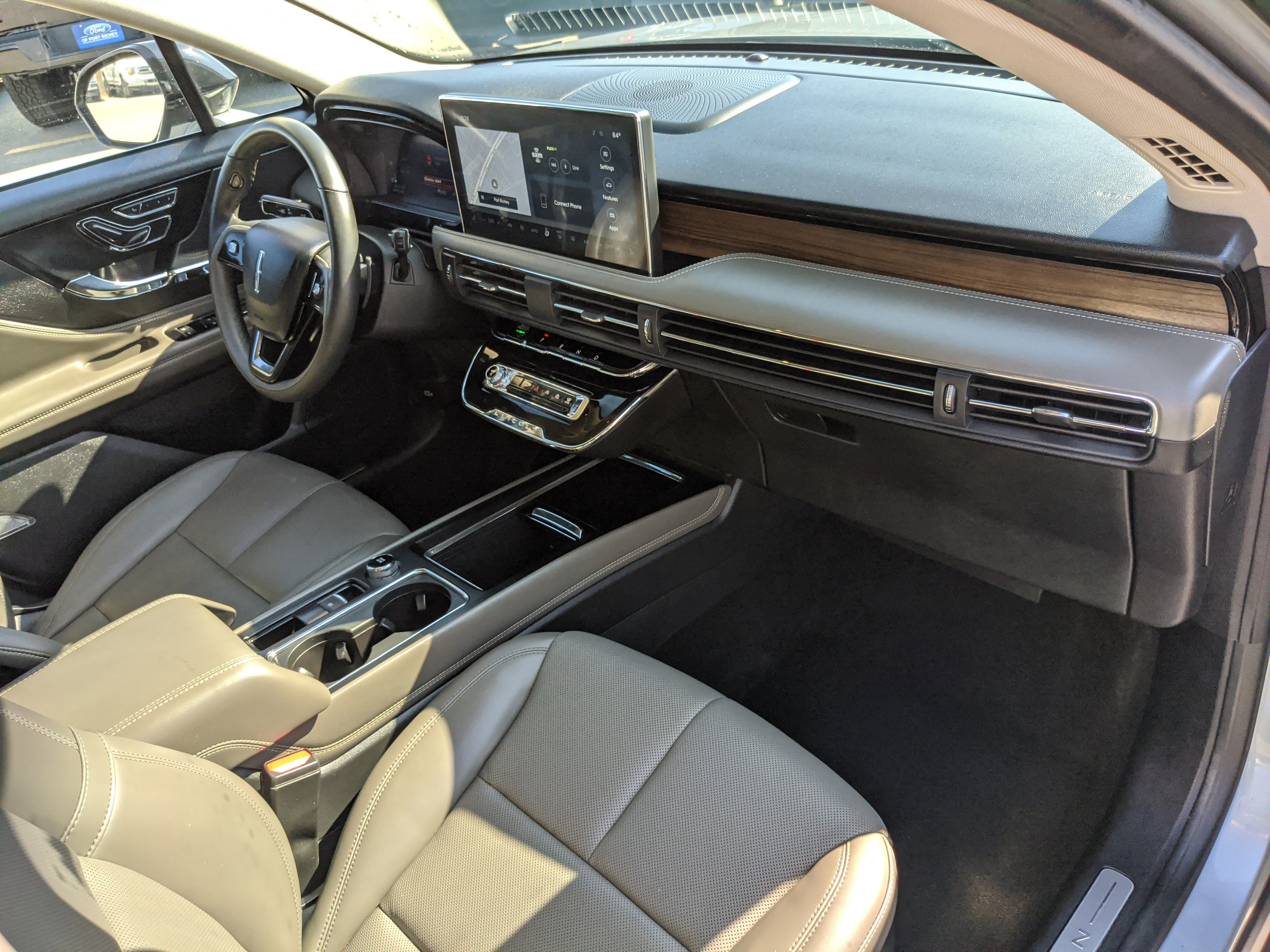 Used 2024 Lincoln Corsair Reserve image 15