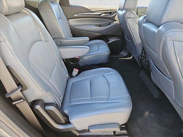 Used 2018 Buick Enclave Premium w/ Experience Buick Package FWD image 21