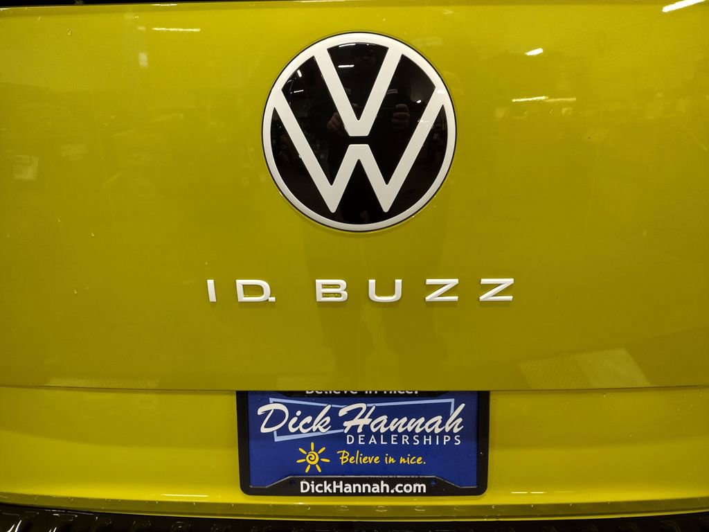 New 2025 Volkswagen ID. Buzz Pro S Plus image 16