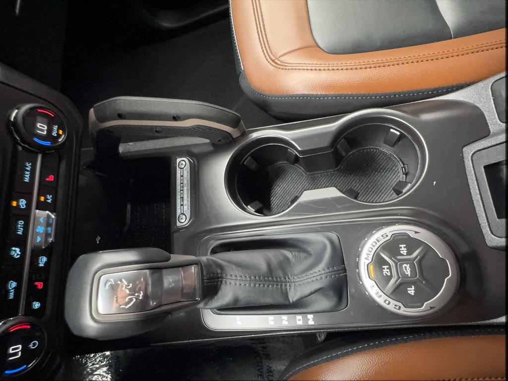 Used 2024 Ford Bronco Outer Banks AWD/4WD image 44