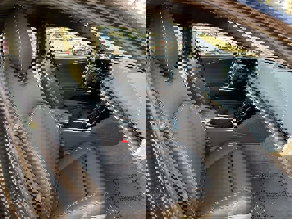 Used 2024 Lucid Air Touring image 34