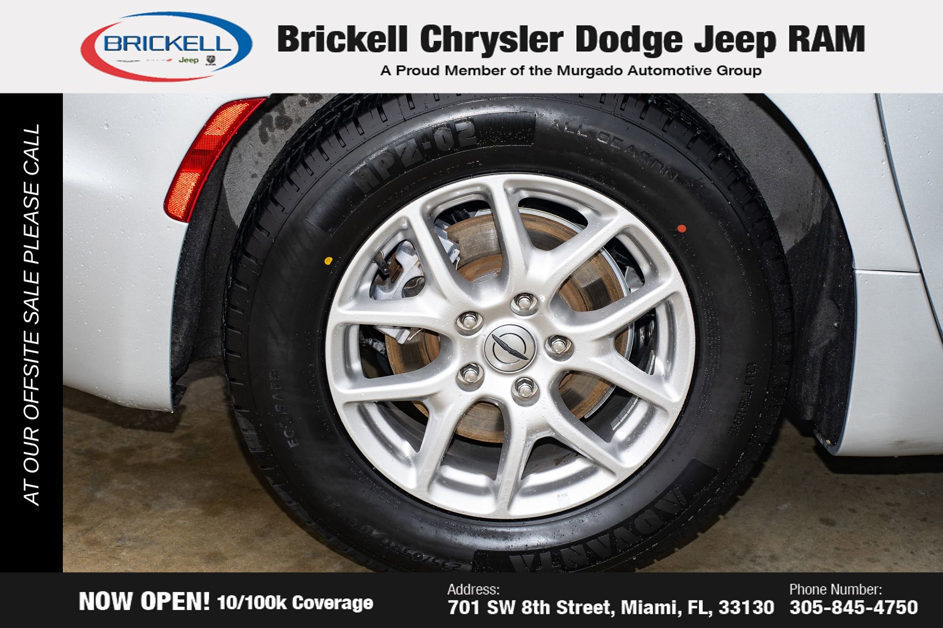 Used 2024 Chrysler Pacifica Touring-L FWD image 39