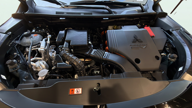 New 2026 Mitsubishi Outlander SEL AWD/4WD image 29