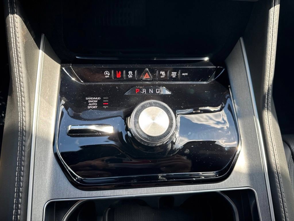 New 2026 Jeep Grand Wagoneer Limited AWD/4WD image 29