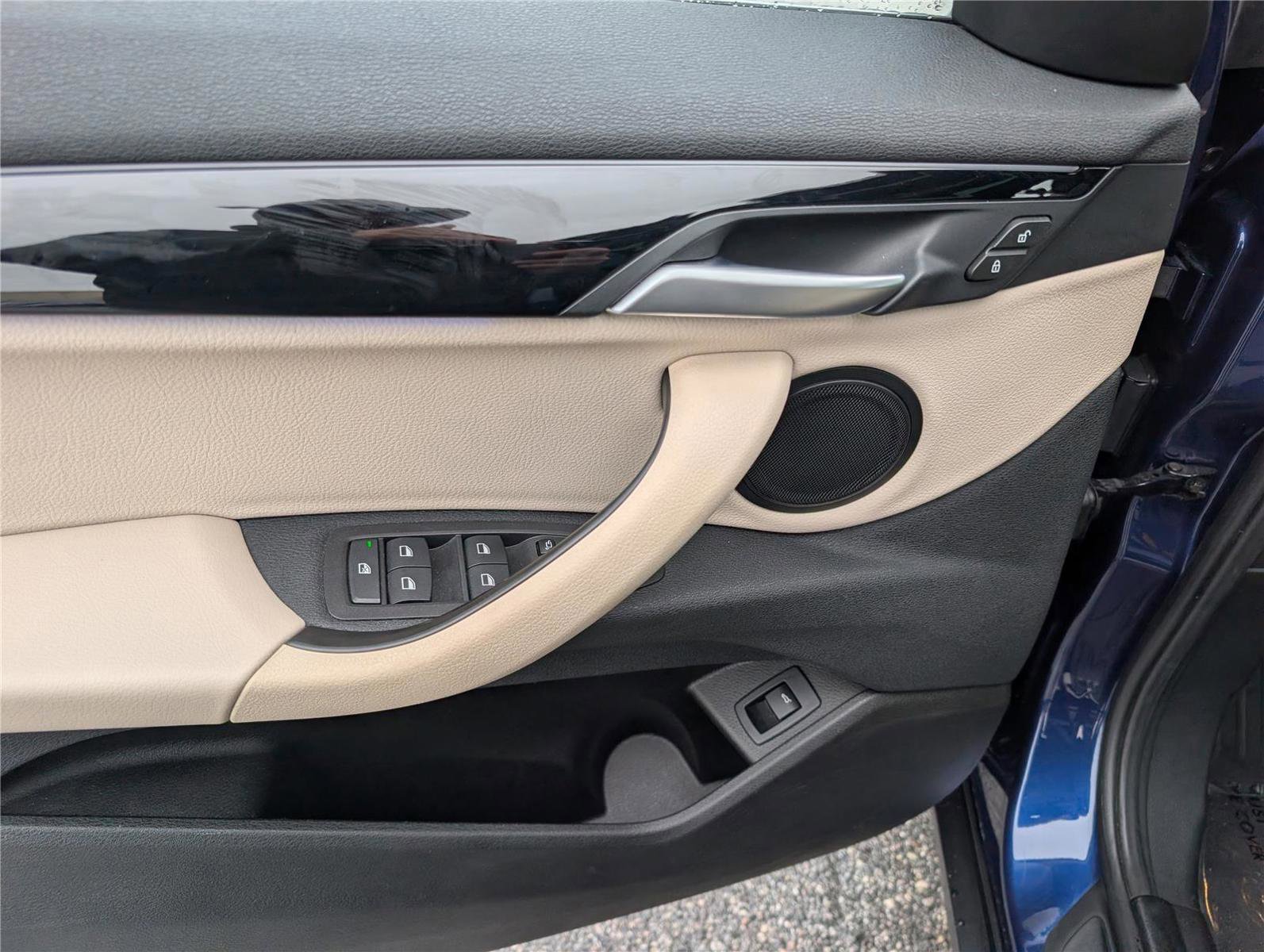 Used 2019 BMW X2 xDrive28i w/ Convenience Package AWD/4WD image 21