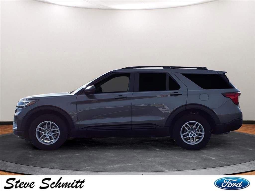 New 2026 Ford Explorer Active image 2