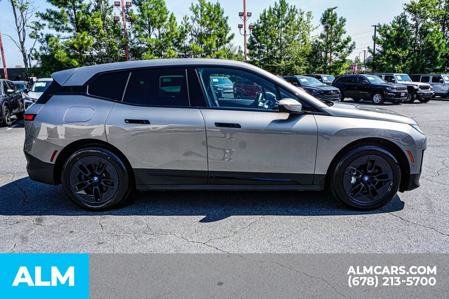 Used 2024 BMW iX xDrive50 w/ Convenience Package AWD/4WD image 8